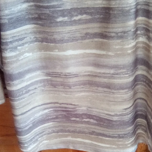 Ruby Rd. Women's Blouse in Subtle Gray and Cream - Picture 14 of 15